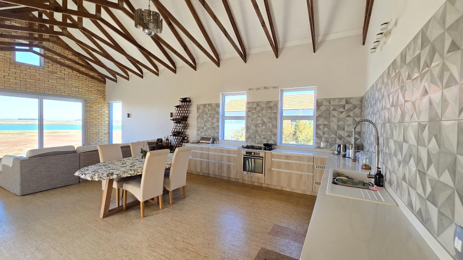 To Let 2 Bedroom Property for Rent in Port Owen Western Cape